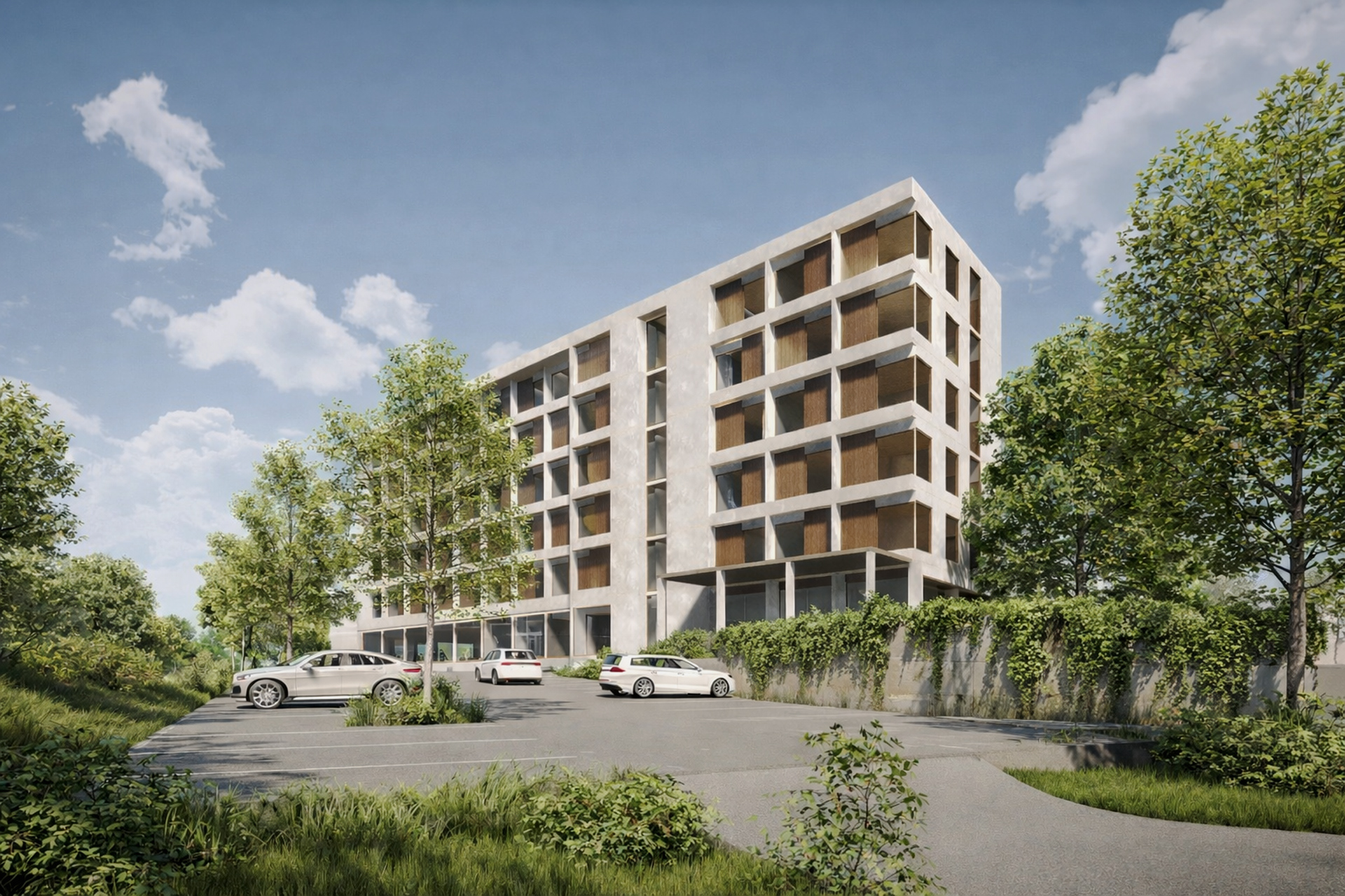 Hotel de aeropuerto contemporáneo de seis pisos en San José con fachada de cuadrícula de hormigón, detalles de madera, estacionamiento ajardinado, árboles altos y un muro de contención vegetado.